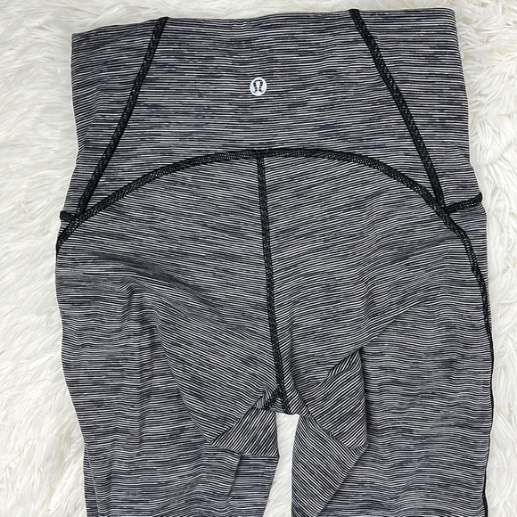 Lululemon Train Times 7/8 Pant (25" ) Wee Are From Space Black Slate - Picture 7 of 7